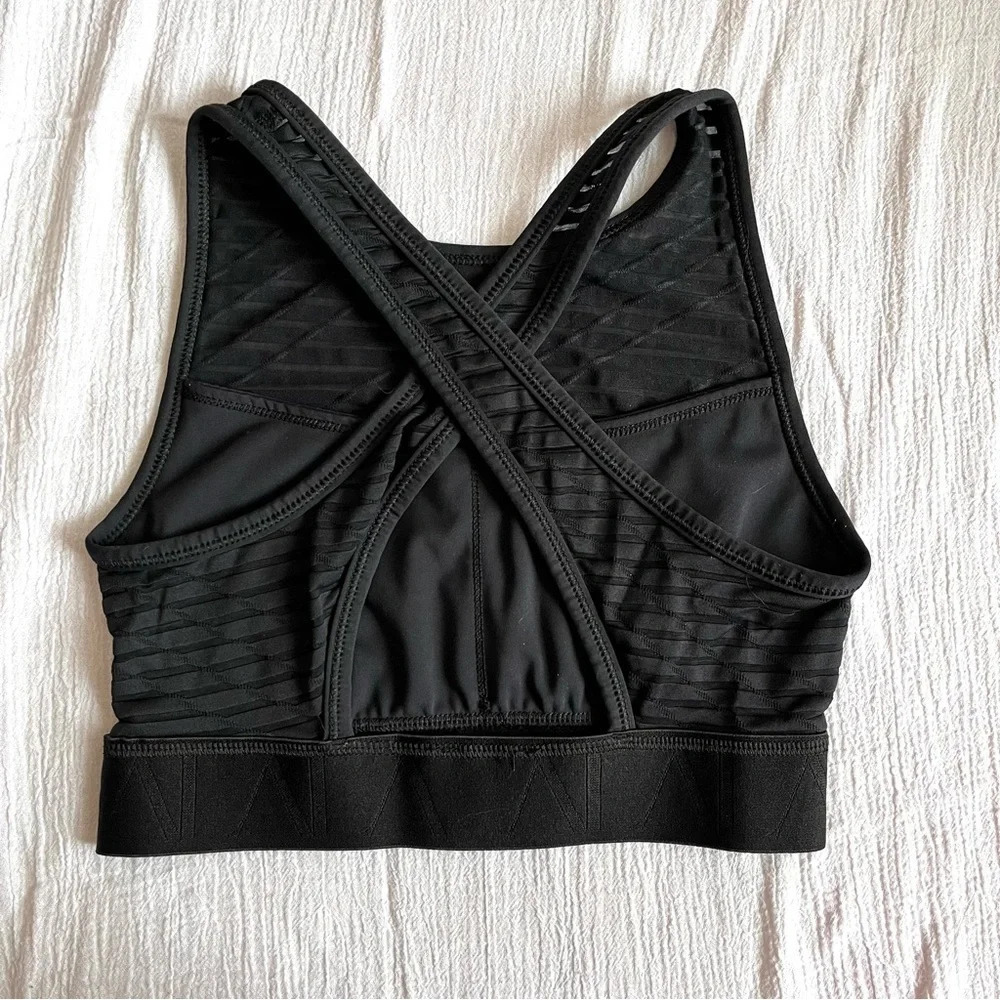 Sports bra - Picture 2 of 3